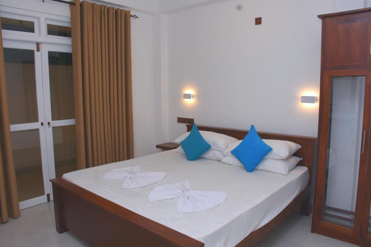 The Bamboo Tree Transit Hotel 卡图纳耶克 外观 照片