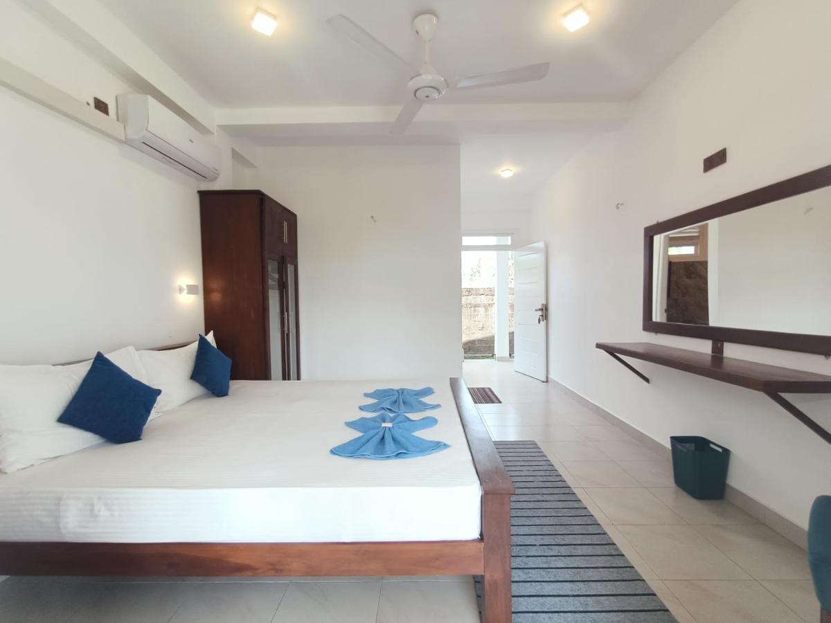The Bamboo Tree Transit Hotel 卡图纳耶克 外观 照片