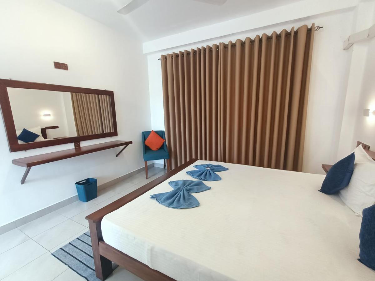 The Bamboo Tree Transit Hotel 卡图纳耶克 外观 照片