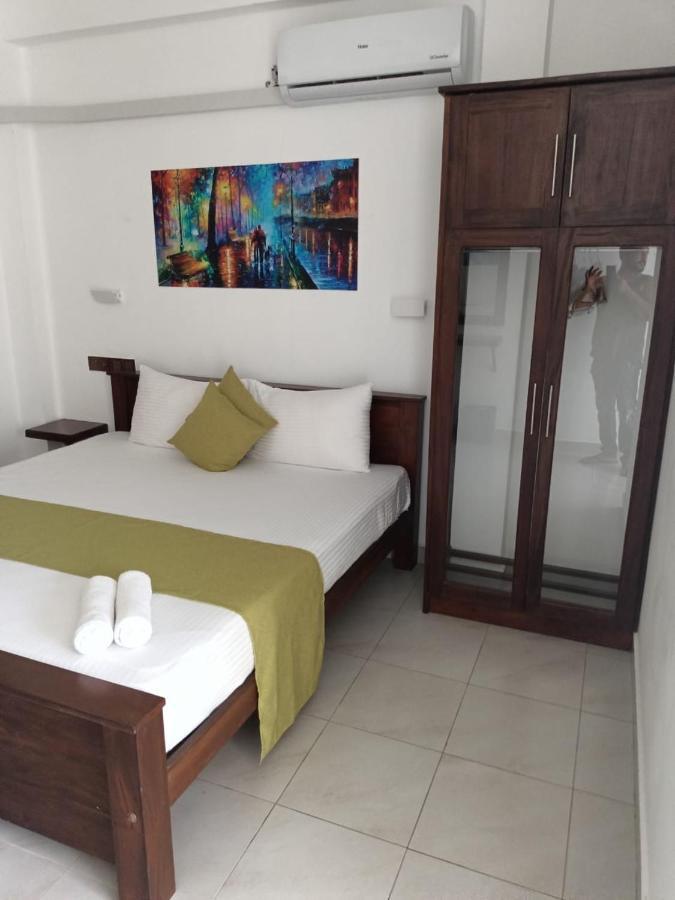 The Bamboo Tree Transit Hotel 卡图纳耶克 外观 照片